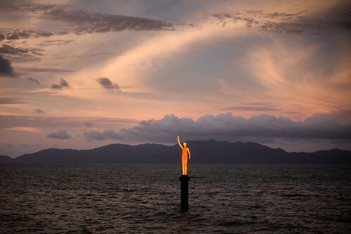 Jason deCaires Taylor: The Ocean Siren at Australia's MOUA, Museum of Underwater Art