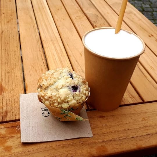 Latte Macchiato and blueberry muffin