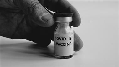 US and UK hidden pacts to hide vaccine reactions