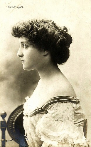 Lyda Borelli