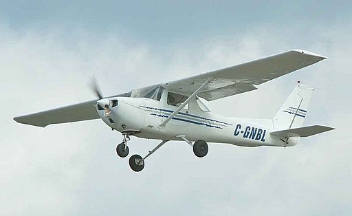 Cessna 150M (cropped)