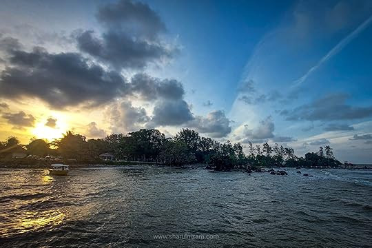 Matahari Terbenam Di Tanjung Balau