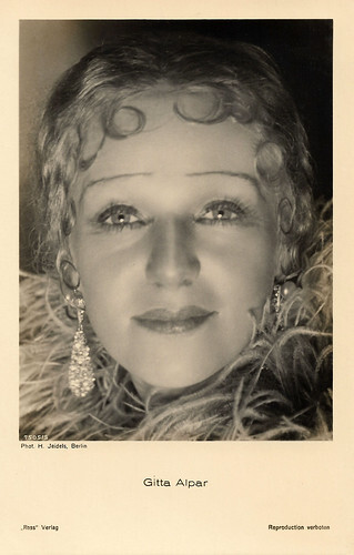 Gitta Alpar