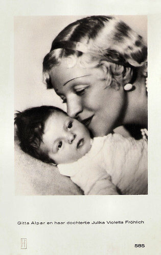 Gitta Alpar and Julika Violetta Fröhlich