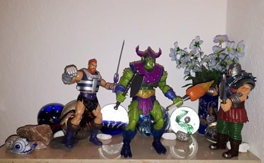 Fisto and Ram-Man fight Whiplash.
