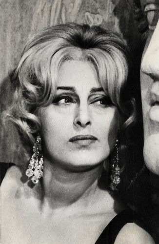 Anna Magnani in Risate de Gioia (1960)