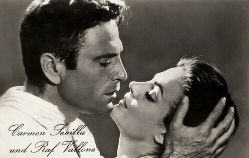 Raf Vallone and Carmen Sevilla in La venganza (1958)