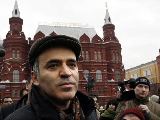 Kasparov: «Putin ha perso l’aura di invincibilità, la fine del regime è inevitabile»