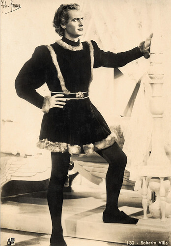 Roberto Villa in Cenerentola e il signor Bonaventura (1942)