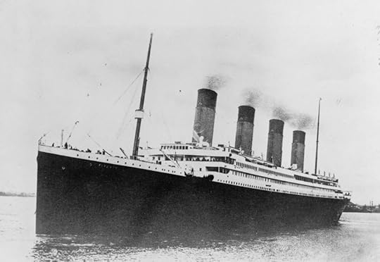 The Tittanic in the ocean, viewed from front right.