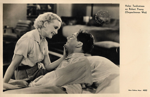 Helen Twelvetrees and Robert Young in Unashamed (1932)