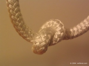 Use a simple, overhand knot in this ritual