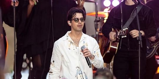 Joe Jonas singing