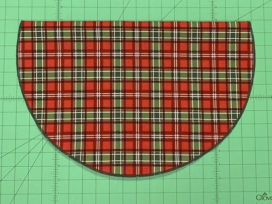 30-Minute Christmas Tree Serger Napkin Sewing Tutorial