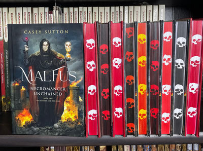 Malfus sprayed edges on shelf