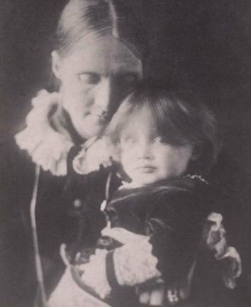 Virginia Woolf as a baby with her mother