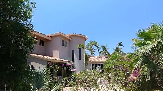 Exterior of the Casa Shona