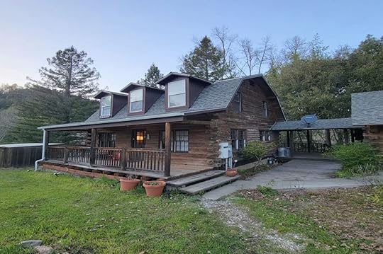 The Cozy Cabin Exterior