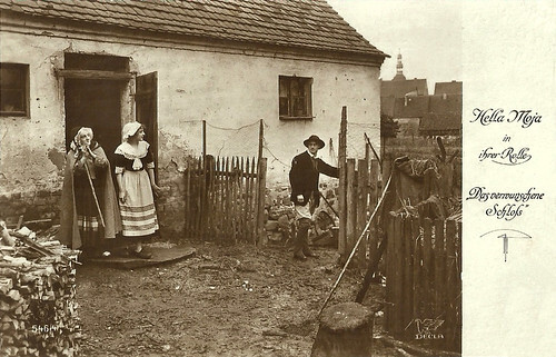 Hella Moja in Das verwunschene Schloß (1918)