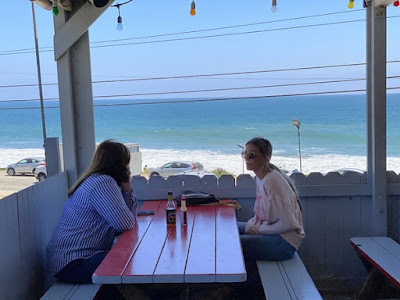 open-air seating at Malibu Seafood cafe in Malibu, California