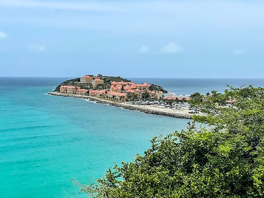 St Maarten hotel on the bay