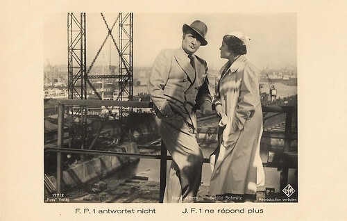 Hans Albers and Sybille Schmitz in F.P.1 antwortet nicht