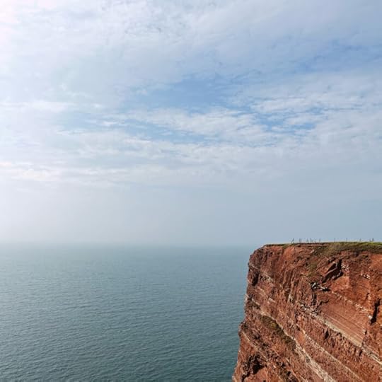 Blick über die roten Felsen von Helgoland
