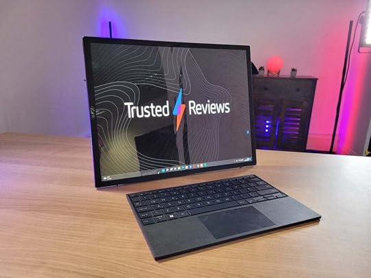 Asus Zenbook 17 OLED Fold (2)