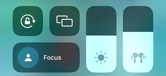iOS 17 Control Centre