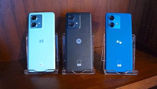 Motorola Edge 40 Neo in its three colour finishes