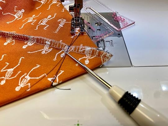 How to Make a Halloween Wine Tote Sewing Tutorial on the Nancy Zieman Productions Blog
