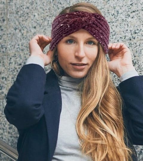 Twist of Fate Crochet Headband Pattern by Vickie Howell