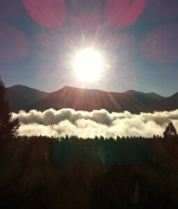 glimmers, sunrise over Mount Swansea September 2023