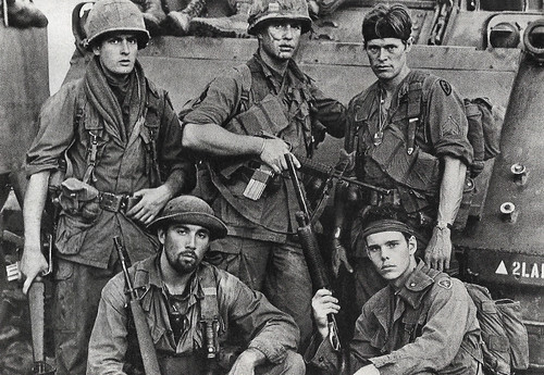 Charlie Sheen, Tom Berenger and Willem Dafoe in Platoon (1986)