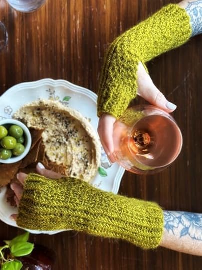 Harvester knit wrist warmer pattern by Vickie Howell for YarnYAY! October Box #66