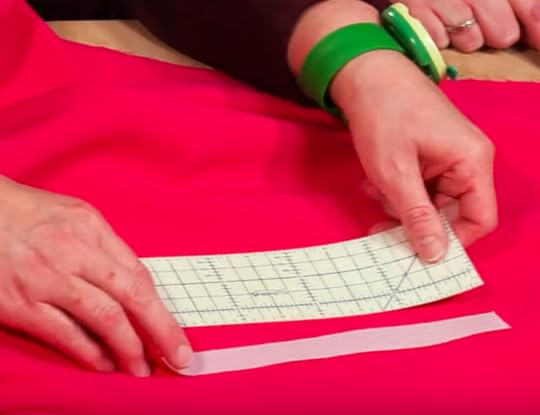 10-20-30 Minutes to Sew McCalls 8022 Tunic on Stitch it! Sisters Program 114 at the Nancy Zieman Blog at nancyzieman.com/blog