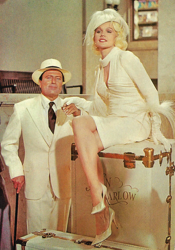 Carroll Baker and Raf Vallone in Harlow (1965)