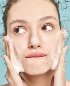 Clear face with 8 ways that no matter what gender can do