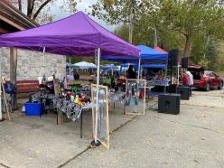 Outside vendors at Witches Day Out