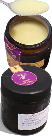 Royal Jelly / koninginnebrij- 100 gr Vers. Recht van imker Marijke. Merk:...