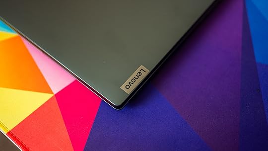 Lenovo IdeaPad Flex 5i Chromebook Plus 20