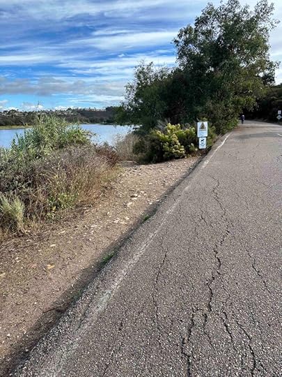 entrance to Miramar Reservoir trail