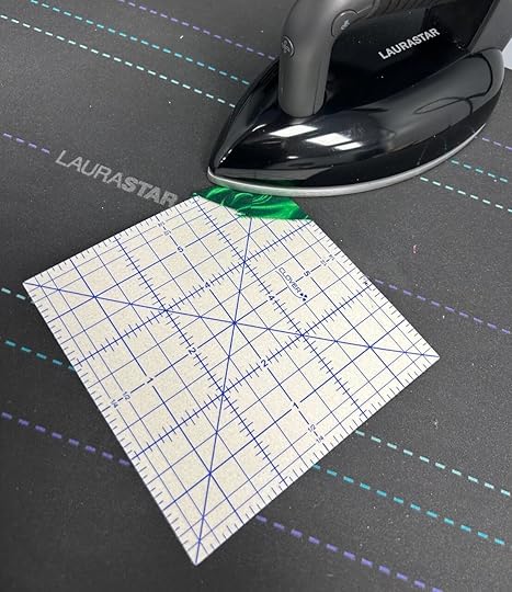 NEW! Dresden Poinsettia Table Topper Sewing Tutorial