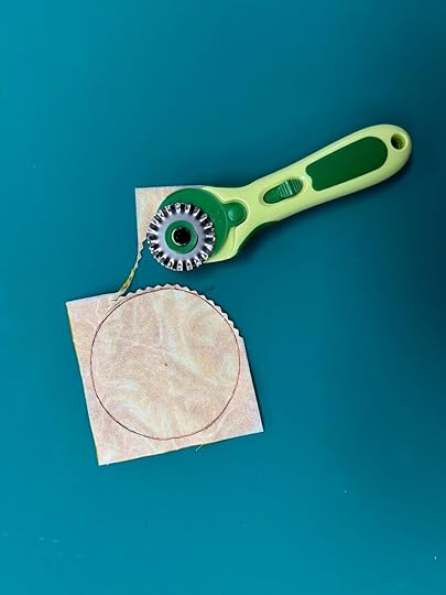 NEW! Dresden Poinsettia Table Topper Sewing Tutorial