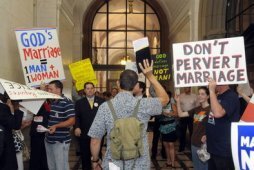 Without Full Acceptance by Christians, Gays Are Demeaned and Hurt - NYTimes.com