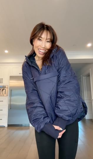 popflex pillow packable puffer jacket navy blue cassey ho 