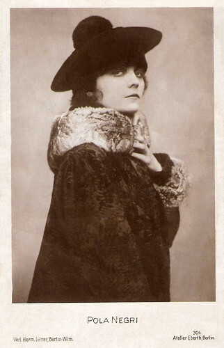 Pola Negri