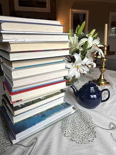 Nospinebookpiledec23