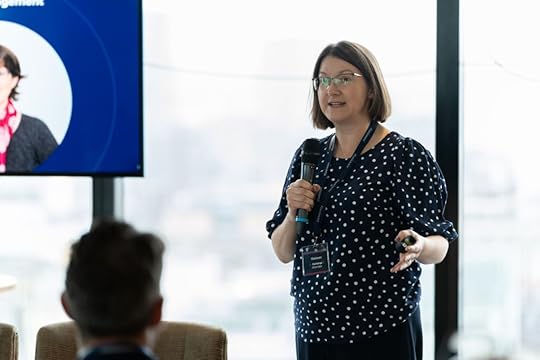 Elizabeth Harrin speaking at Planisware event 2023
