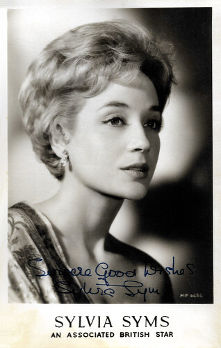 Sylvia Syms (1934-2023)